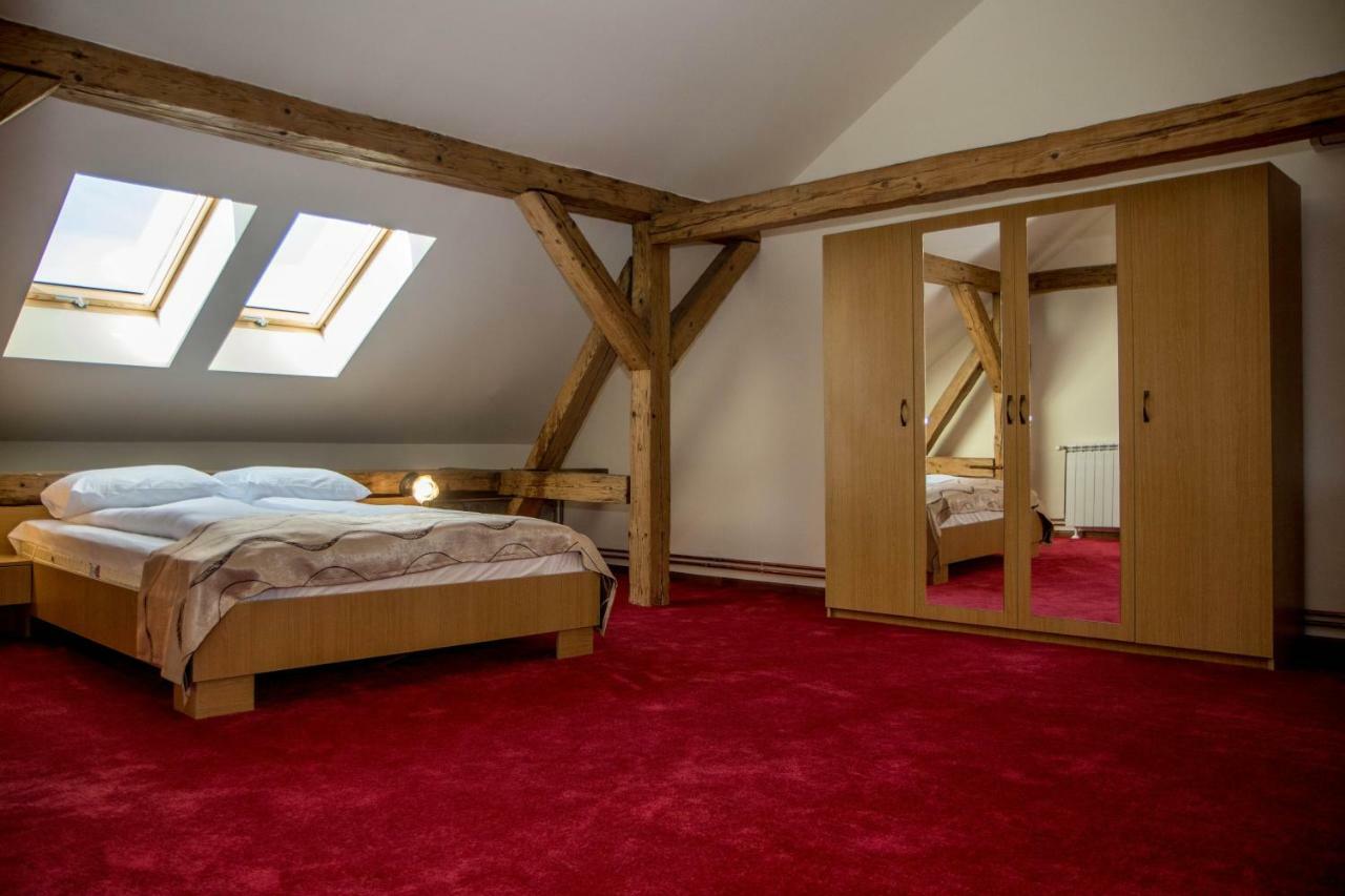 Antique Aparthotel Alba Iulia Luaran gambar